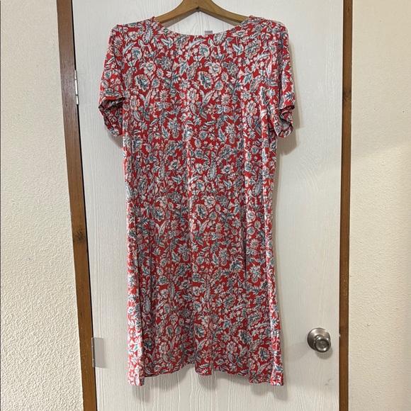 Old Navy Women’s Dress in Red and White Floral - Picture 6 of 7